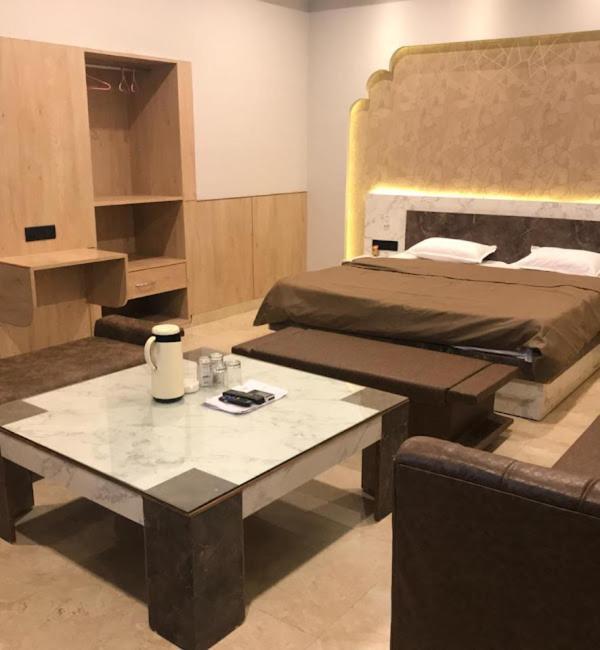 Hotel Shane Avadh , Ayodhya Экстерьер фото
